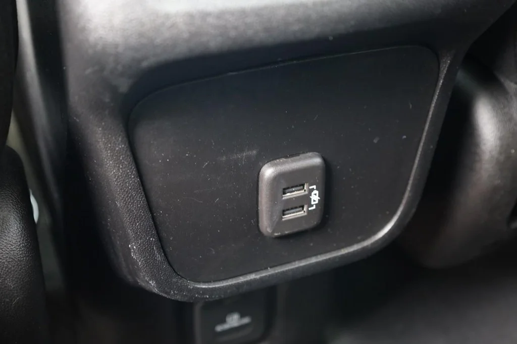 Used 2019 Mosaic Black Metallic Chevrolet AWD 4dr LT w/2LT image 23