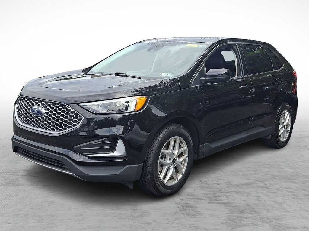 Used 2024 Black Ford SEL image 3