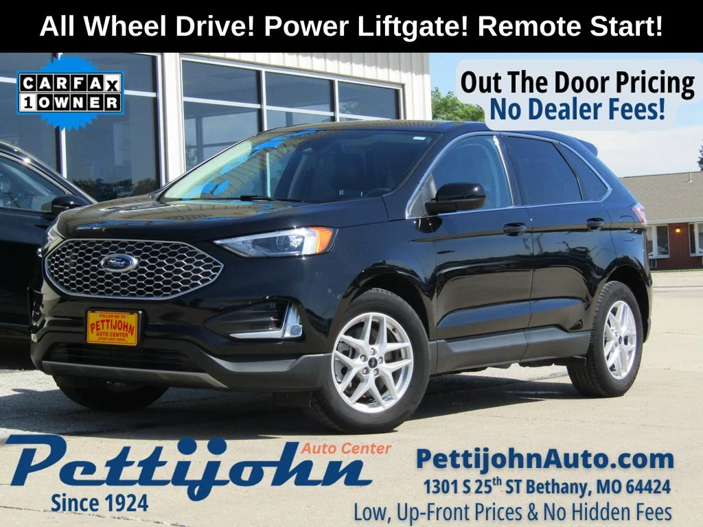 Used 2023 Black Ford SEL image 12
