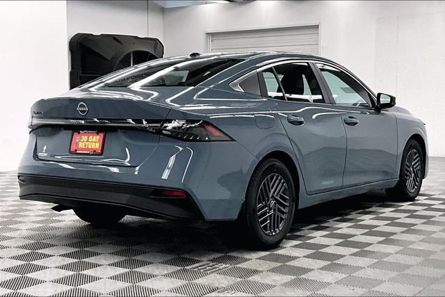New 2026 Atlantic Gray Metallic Nissan SV image 17