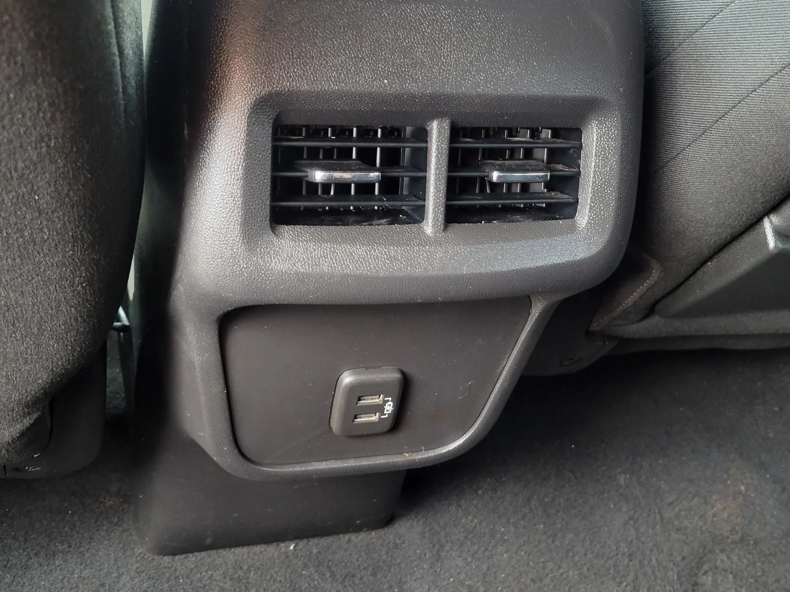 Used 2022 Summit White GMC SLE image 20