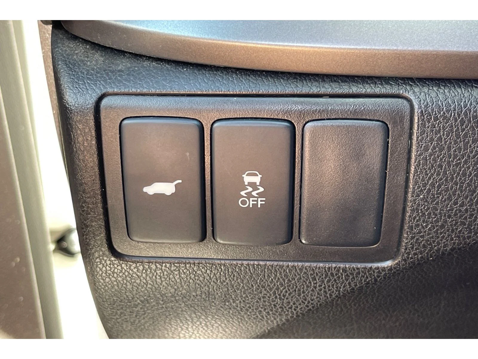 Used 2017 White Diamond Pearl Acura w/AcuraWatch Plus image 43