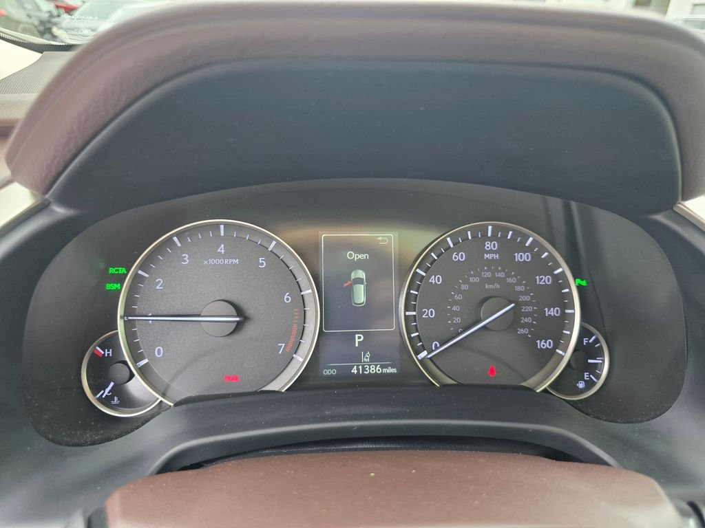 Used 2019 White Lexus 350L image 19