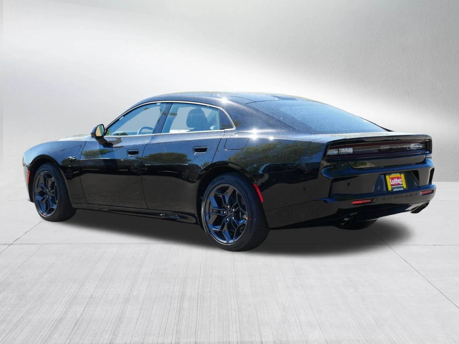 New 2026 Diamond Black Crystal Pearlcoat Dodge R/T image 5