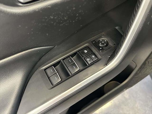 Certified Used 2024 SILVER SKY METALLIC Toyota  image 18