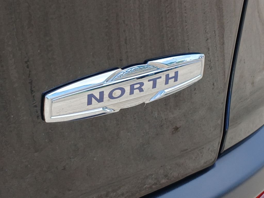 Used 2017 Black Jeep Latitude image 28