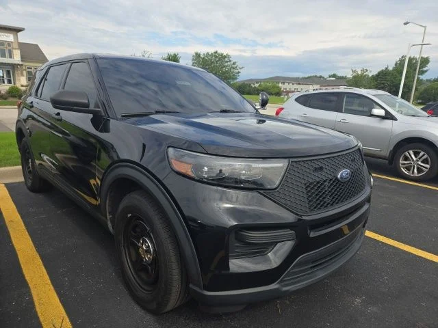 Used 2021 Black Ford Base image 1