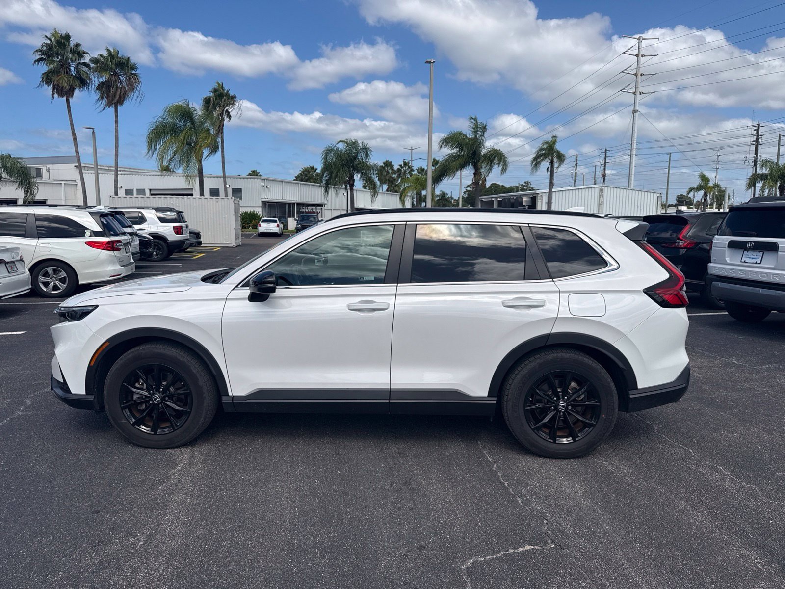 Certified Used 2025 Gray Honda Sport-L image 4