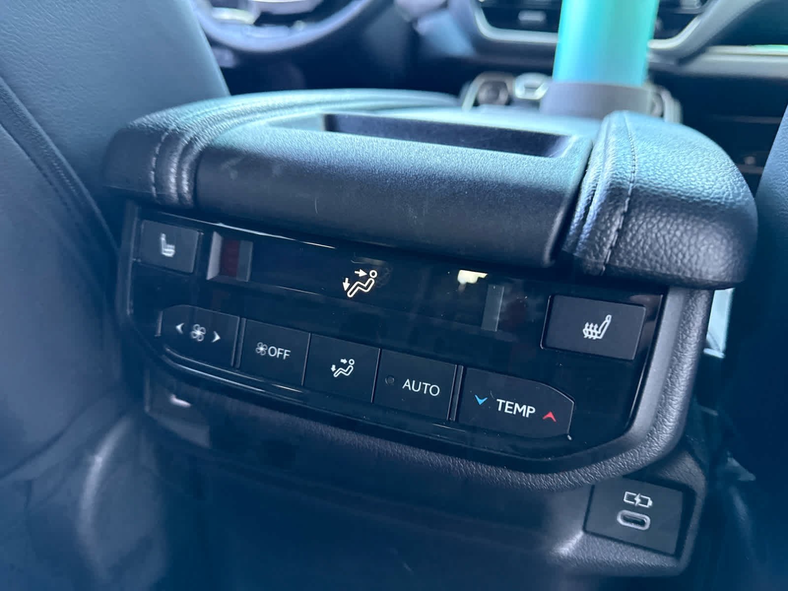Used 2025 Wind Chill Pearl Toyota Hybrid Nightshade Edition image 4