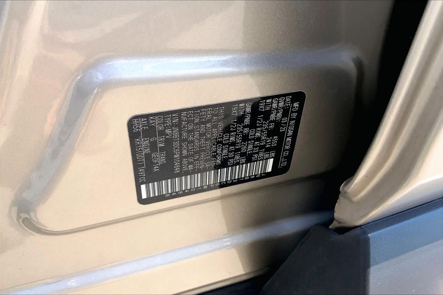 Used 2023 Champagne Silver Metallic Nissan Platinum image 37