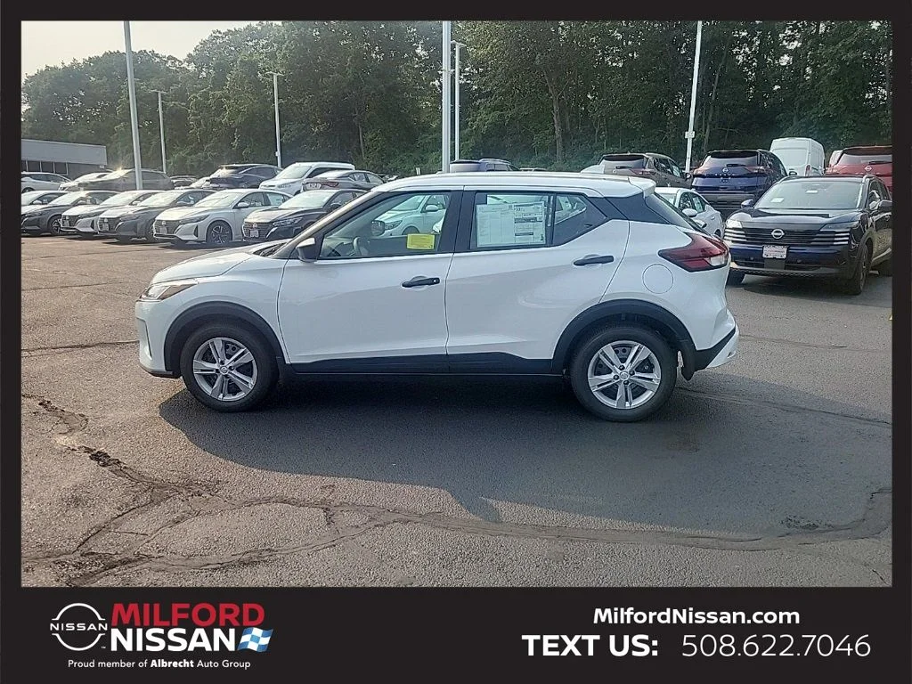 2025 Nissan KICKS PLAY