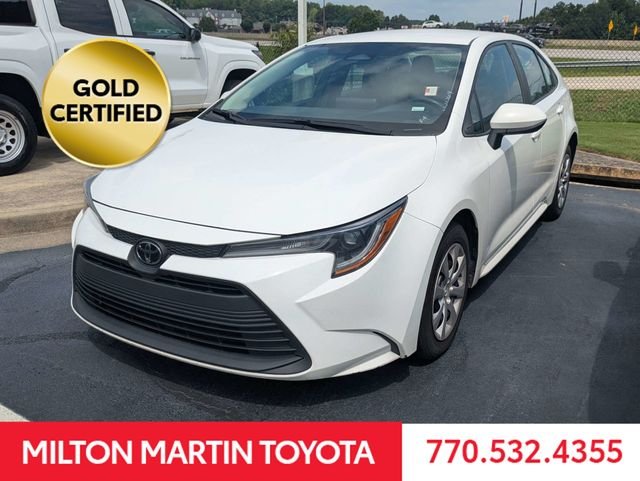 Used 2024 White Toyota LE image 3