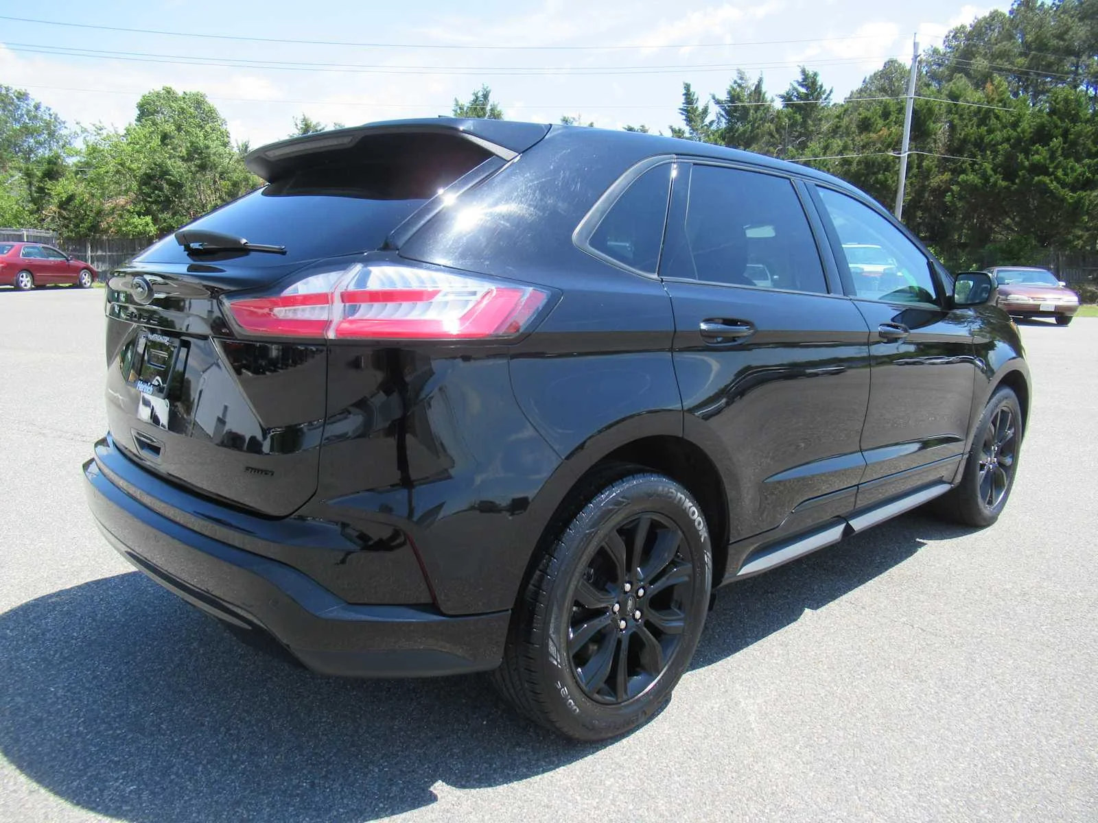 Used 2022 Agate Black Ford SE image 5