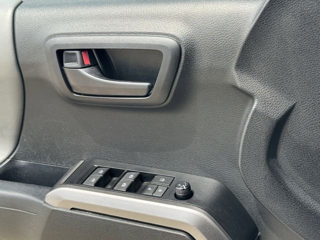 Used 2023 White Toyota SR5 image 27