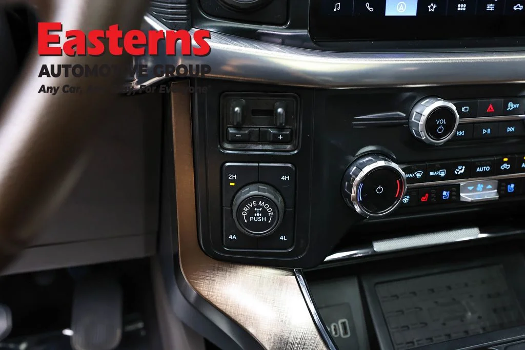 Used 2025 Gray Ford King Ranch image 21