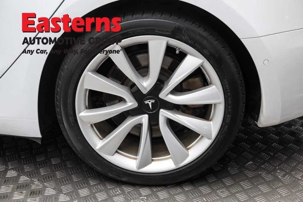 Used 2018 White Tesla Long Range image 9