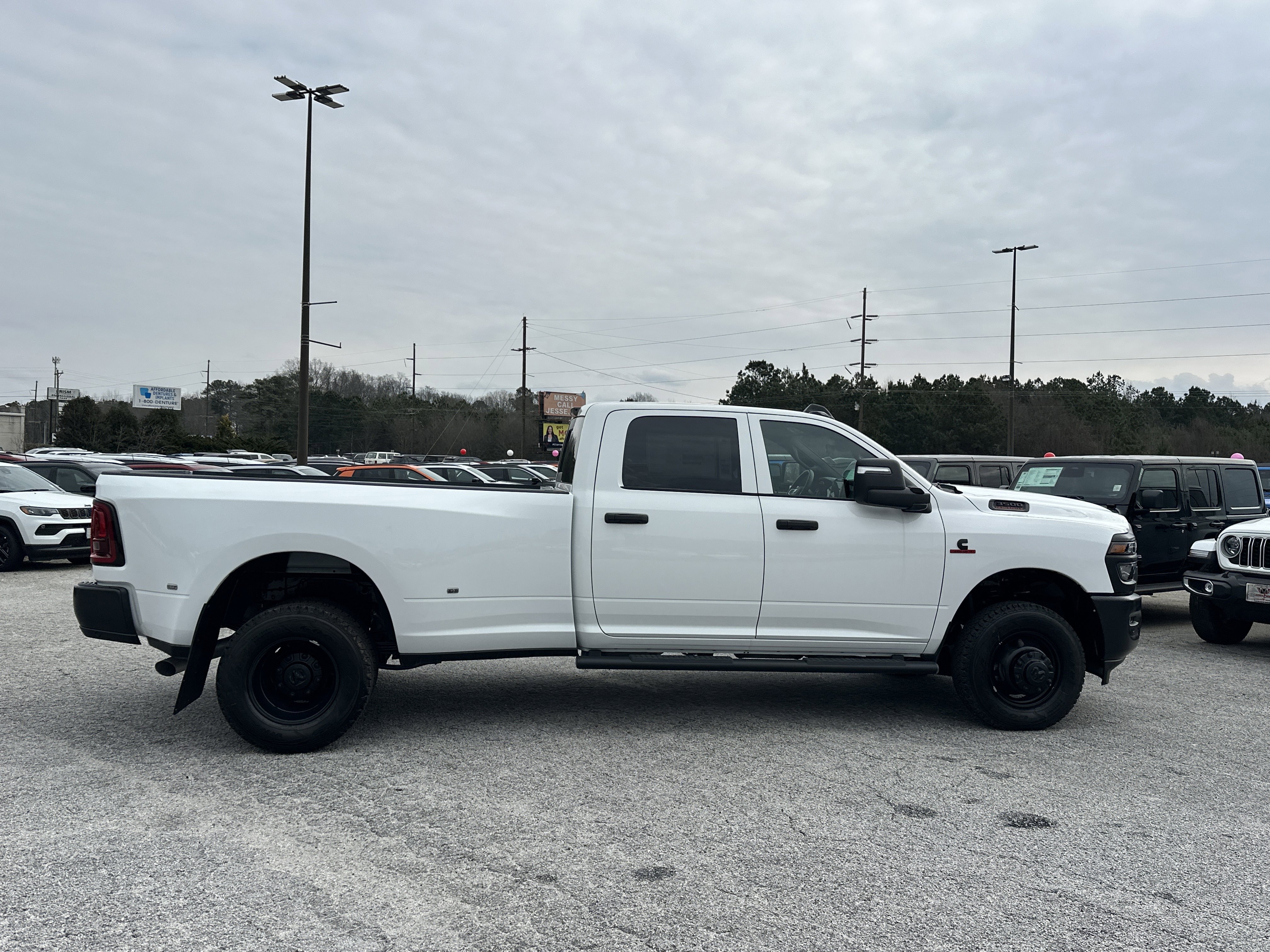 New 2026 Bright White Clear-Coat Exterior Paint RAM Tradesman image 9