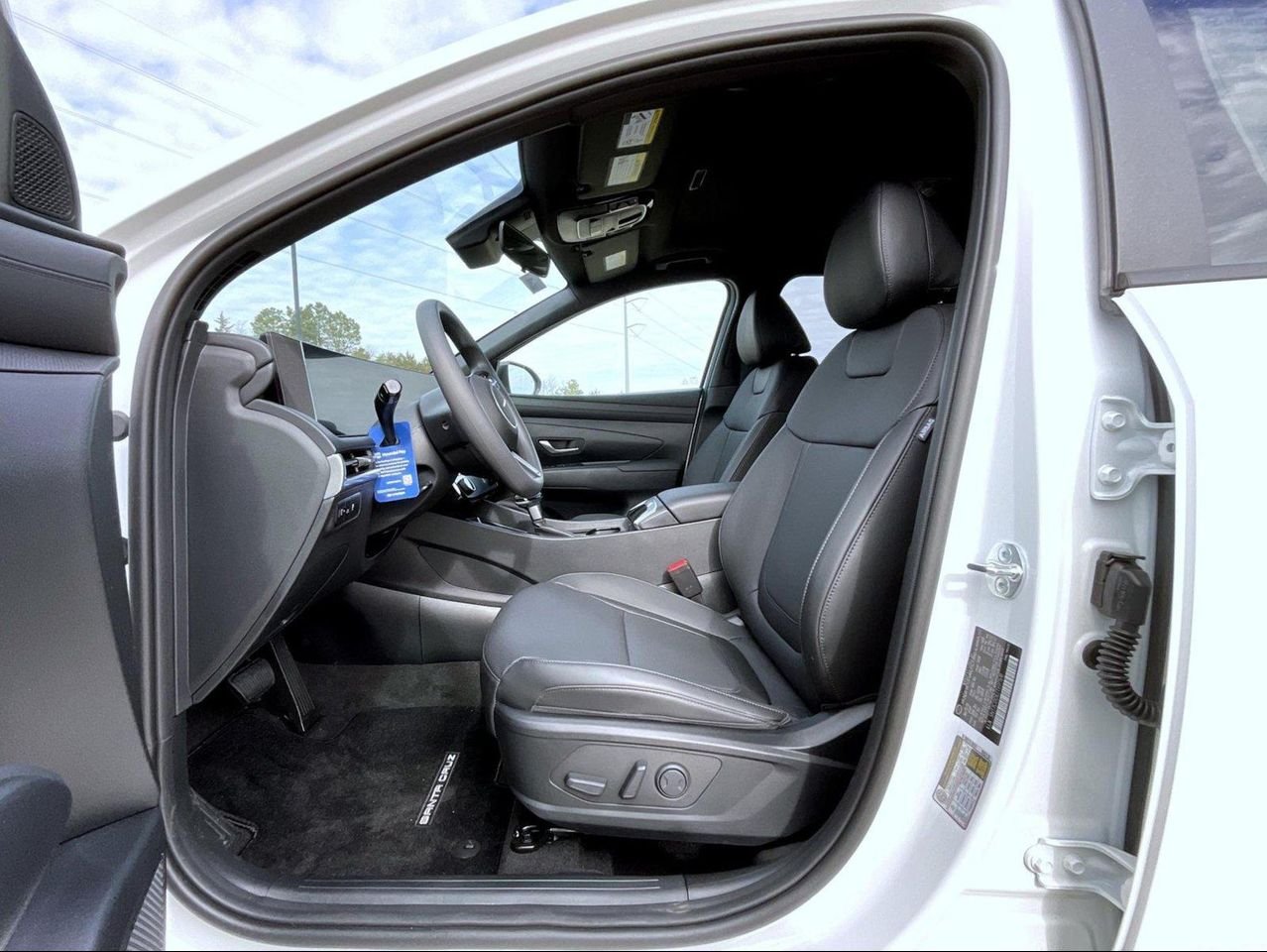 New 2026 White Hyundai SEL image 10
