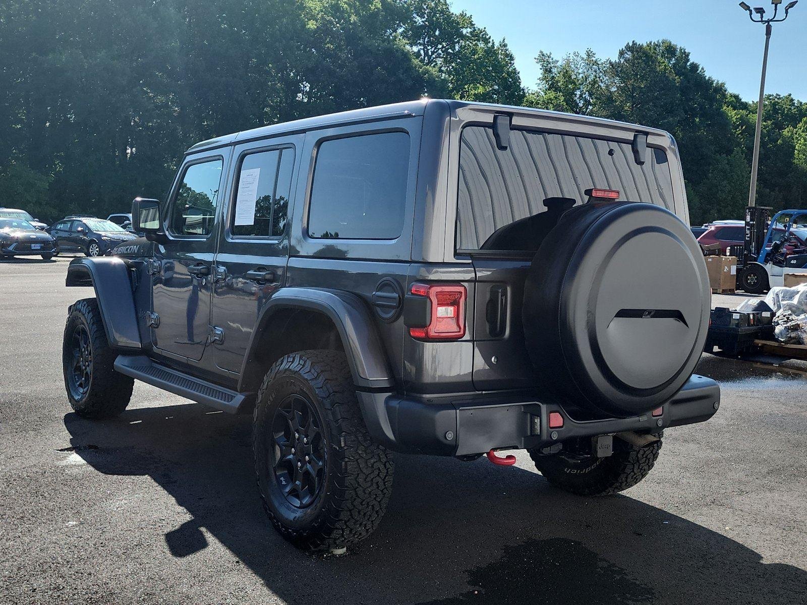 Used 2020  Jeep Rubicon image 3