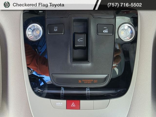 Used 2024 Wolf Gray Kia S image 10