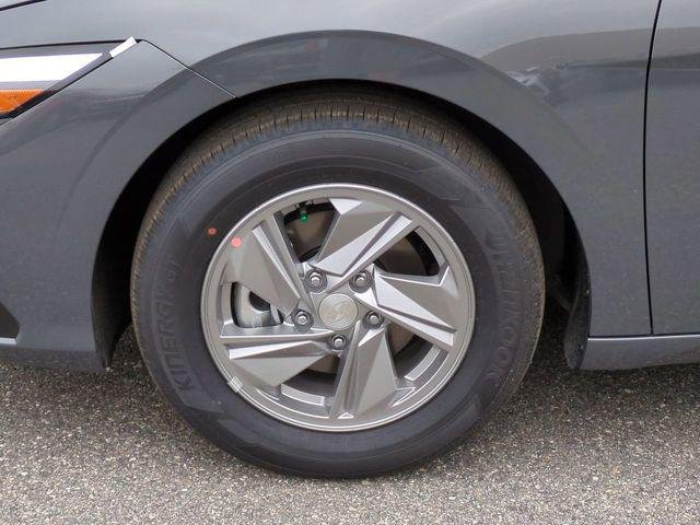 New 2026 Gray Hyundai SE image 11