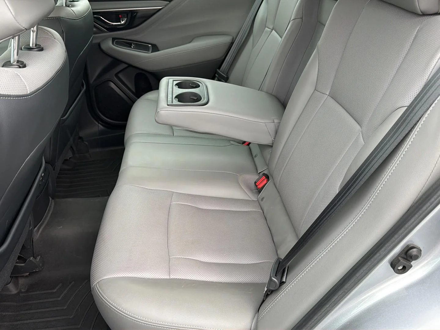 Used 2020 Ice Silver Metallic Subaru Limited XT image 21