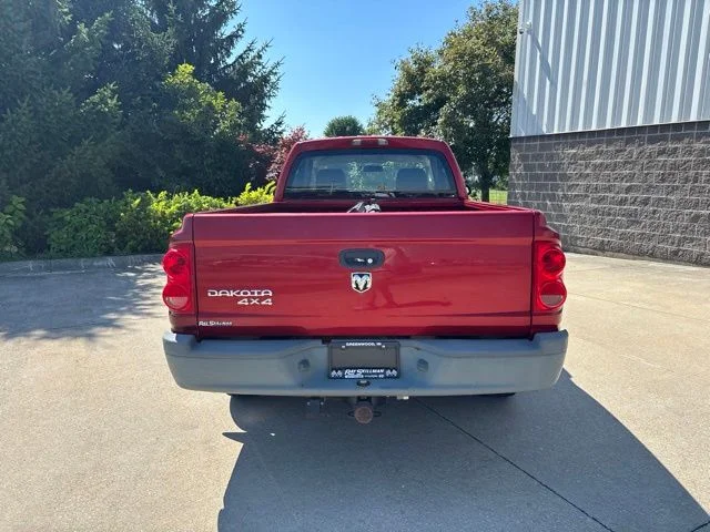 Used 2008 Red Dodge SXT image 6