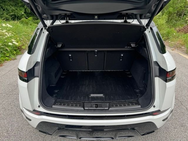 Used 2022 Fuji White Land Rover Dynamic image 14