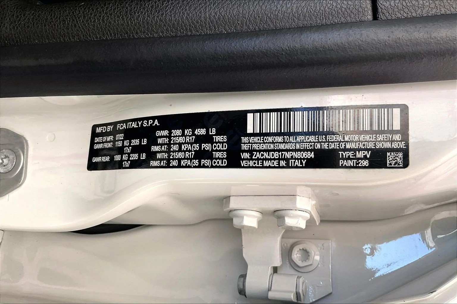 Used 2022 Alpine White Clearcoat Jeep Latitude image 33