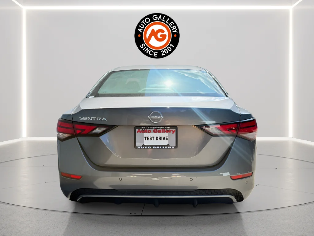 Used 2024 Gray Nissan S image 7