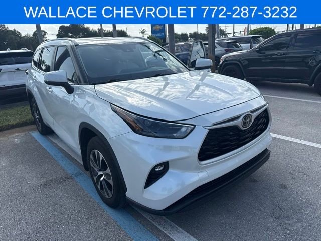 2024 Toyota Highlander XLE