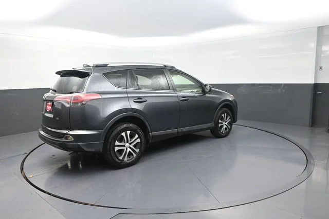Used 2016 Gray Toyota LE image 19
