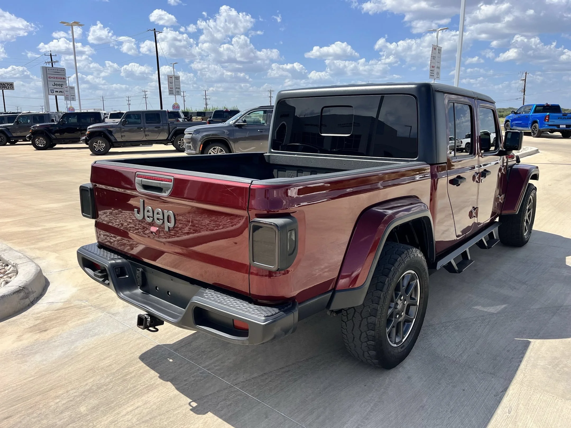 Used 2021 Red Jeep Sport image 3