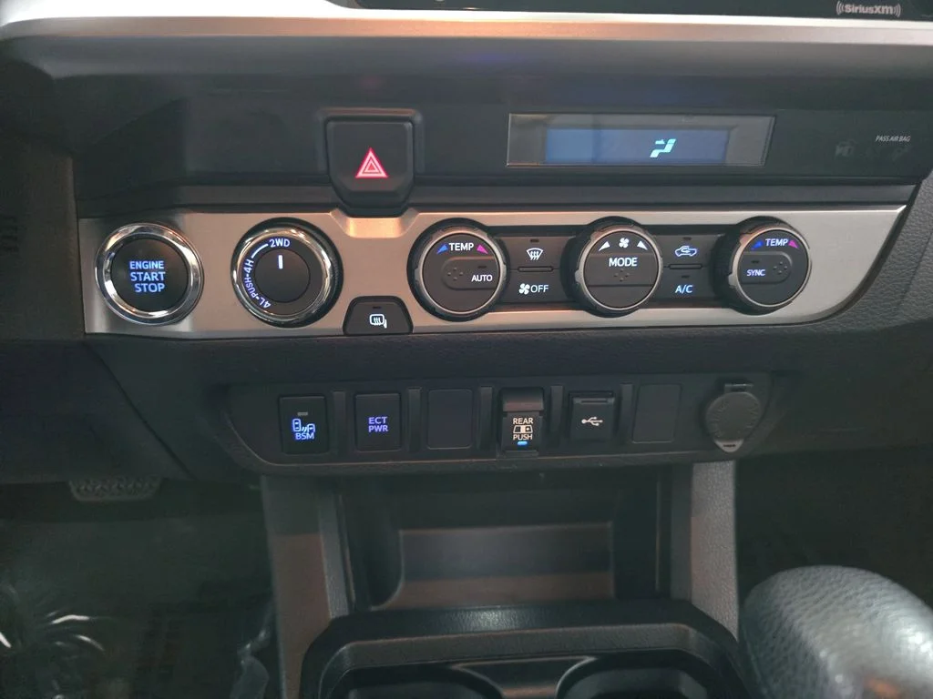 Used 2023 White Toyota SR5 image 23