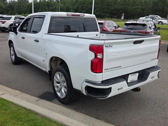 Used 2022 White Chevrolet Custom image 9