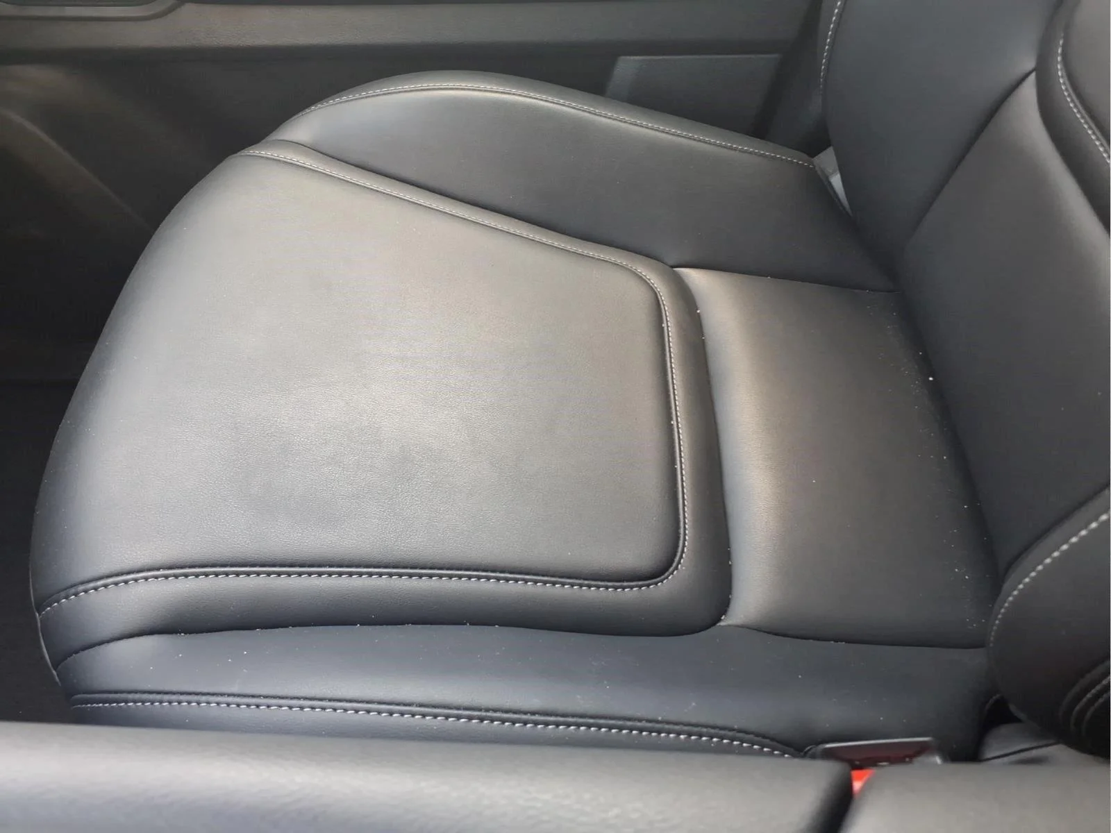 Used 2025 Super Black Nissan SV image 25
