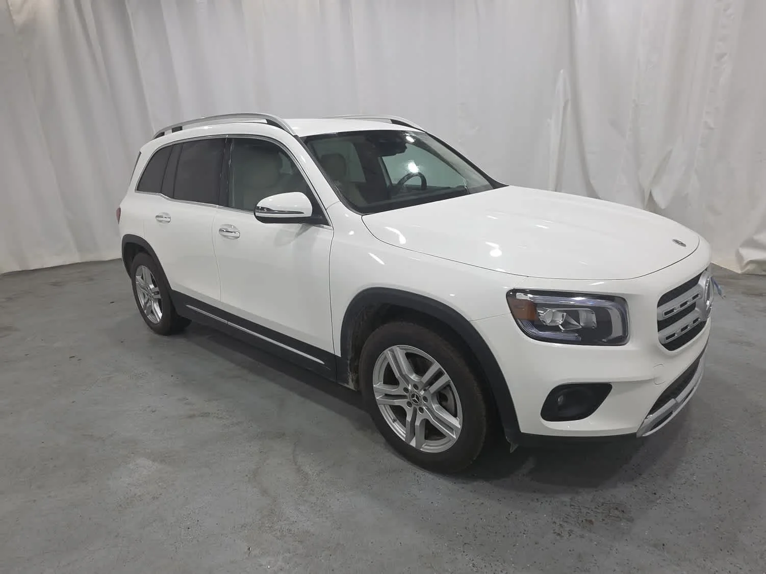 Used 2022 White Mercedes-Benz 4MATIC® image 8