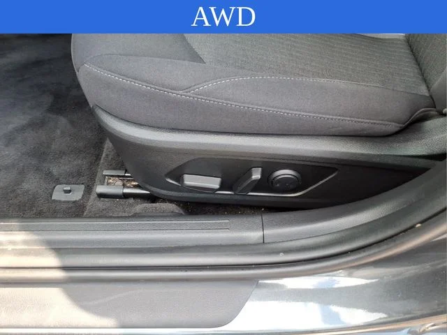 Used 2025 Gray Hyundai SEL image 20