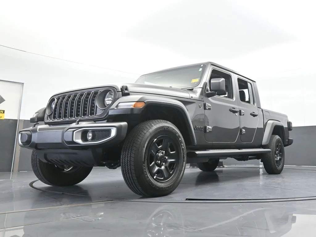 New 2026 Granite Crystal Metallic Clear-Coat Exterior Paint Jeep Sport image 56
