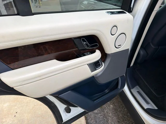 Used 2020 Fuji White Land Rover HSE image 14