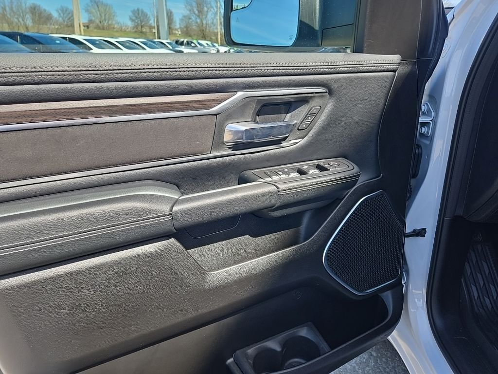 New 2026 Bright White Clear-Coat Exterior Paint RAM Laramie image 37