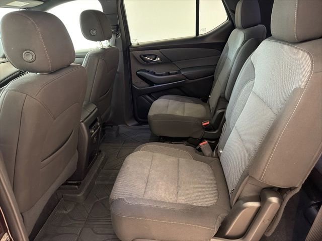 2023 Chevrolet Traverse 1LT - Photo 16