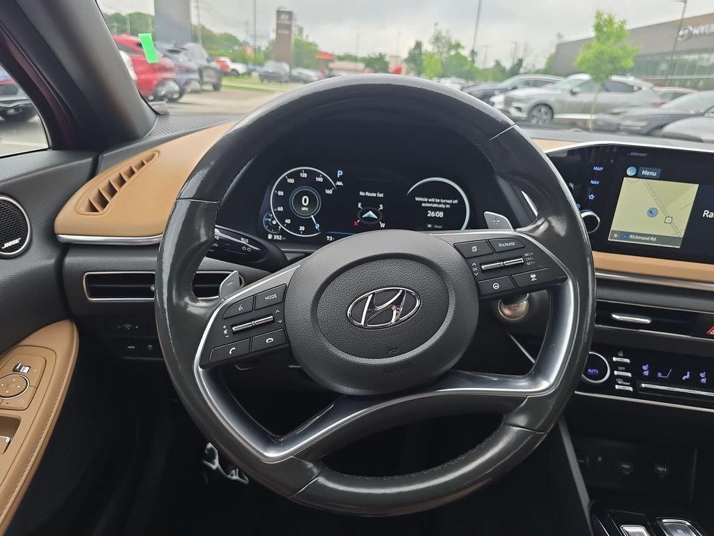 Used 2020 Red Hyundai Limited image 14