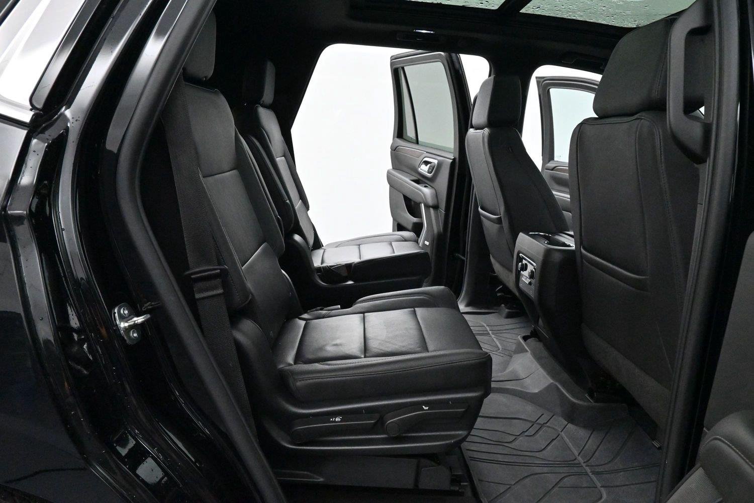 Used 2023 BLACK Chevrolet LT image 41