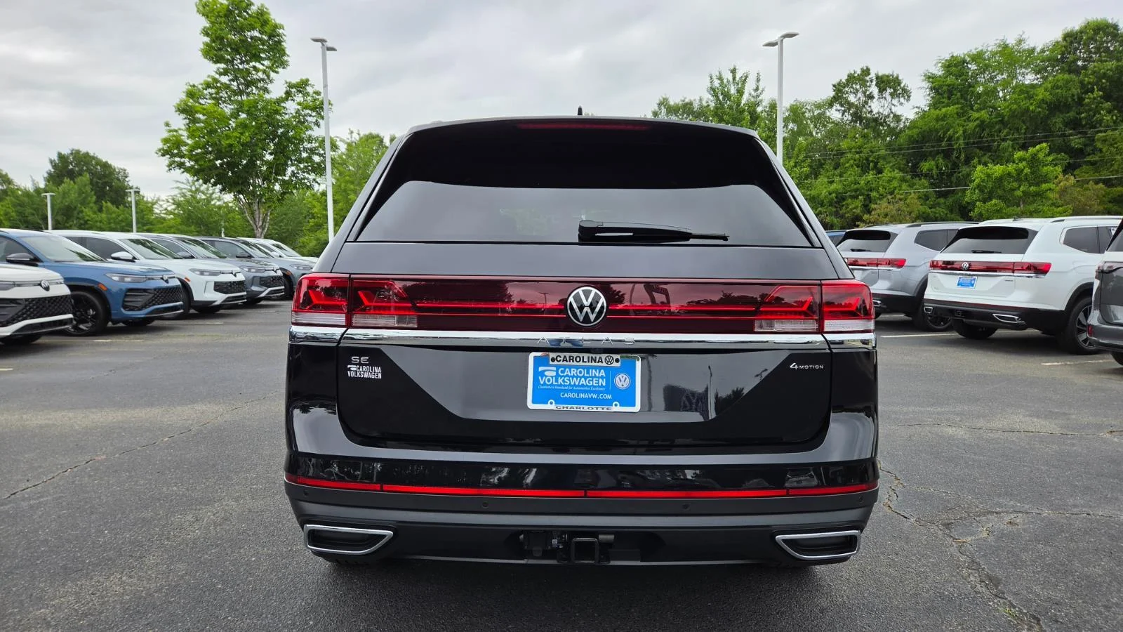 New 2026 Deep Black Pearl Volkswagen 2.0T SE w/Technology image 4