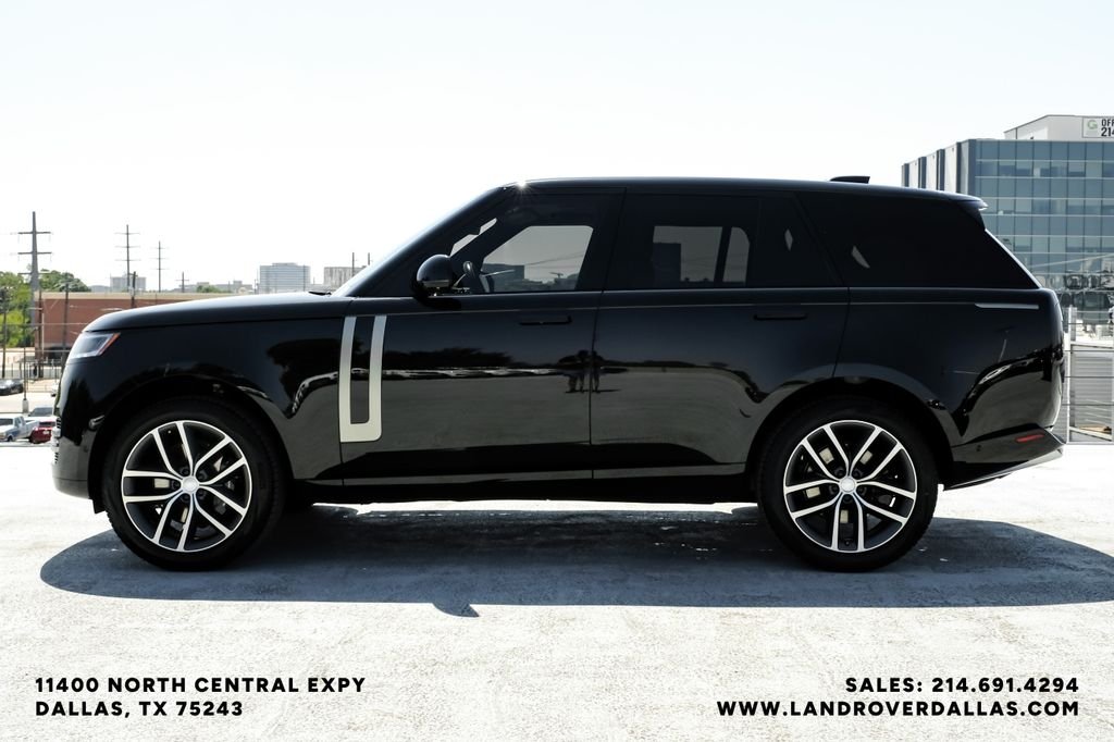 Certified Used 2024 Black Land Rover SE image 8