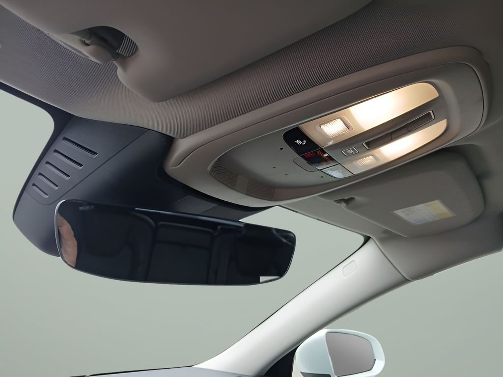 2025 Volvo V60 Cross Country Plus - Photo 24