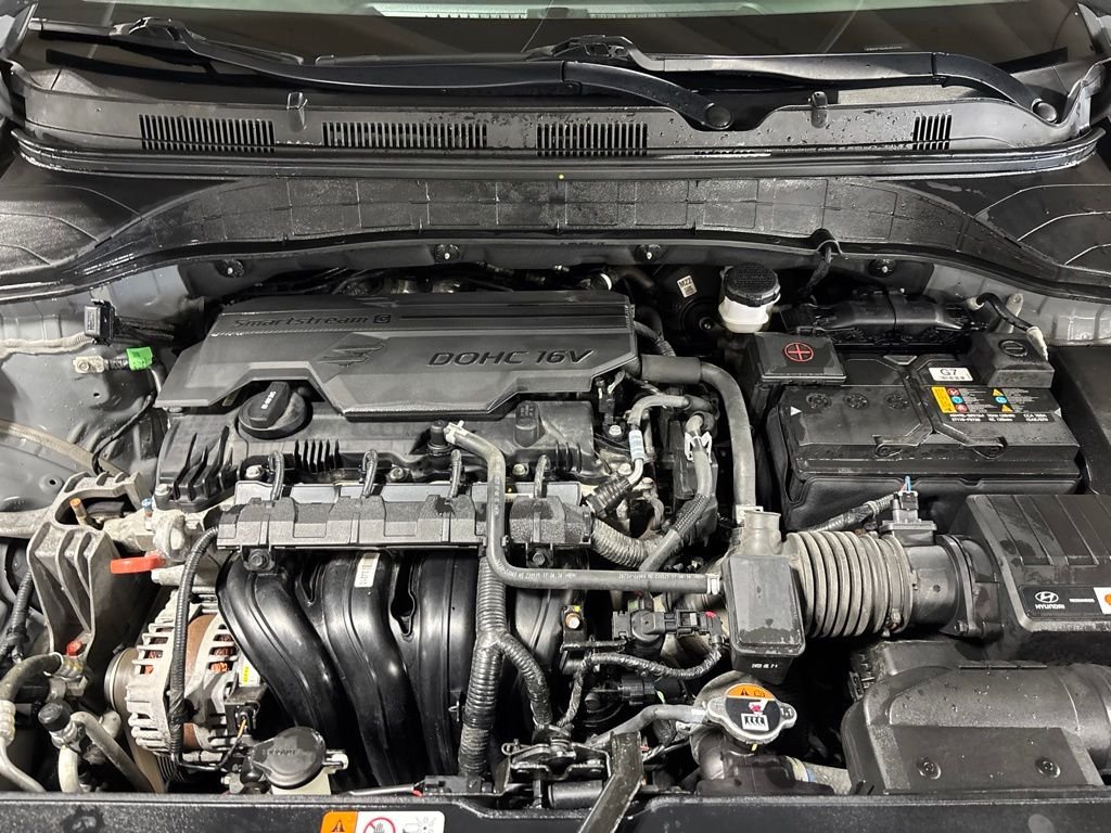Used 2023 Gray Hyundai SEL image 10