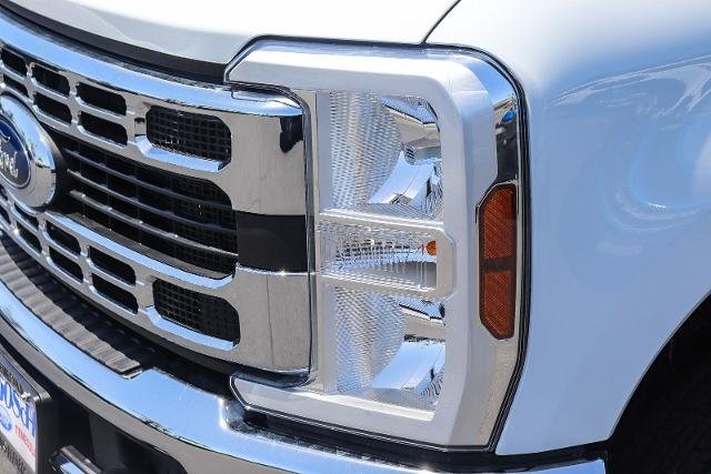 2026 Ford F-350 Super Duty Chassis Cab XL - Photo 39