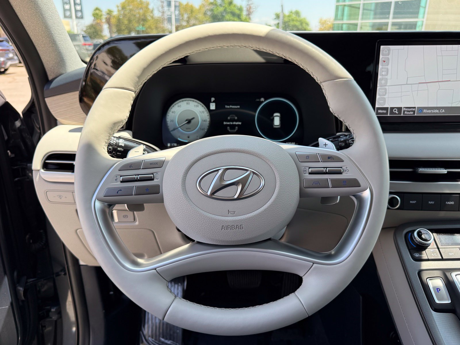 Used 2025 Gray Hyundai Limited image 22